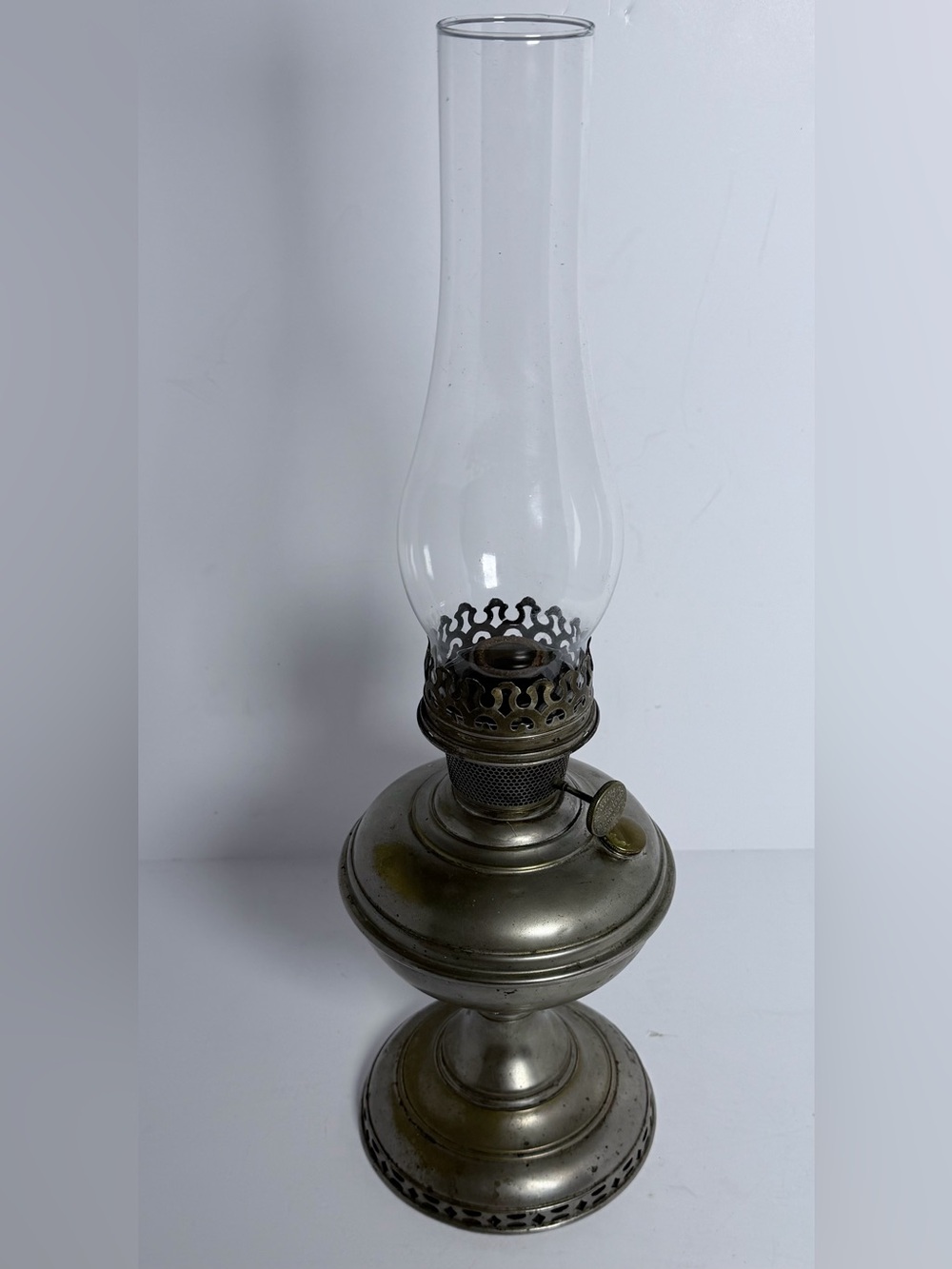 Antique Rayo Center-Draft Nickel-Plated Kerosene Table Lamp (c. 1900)